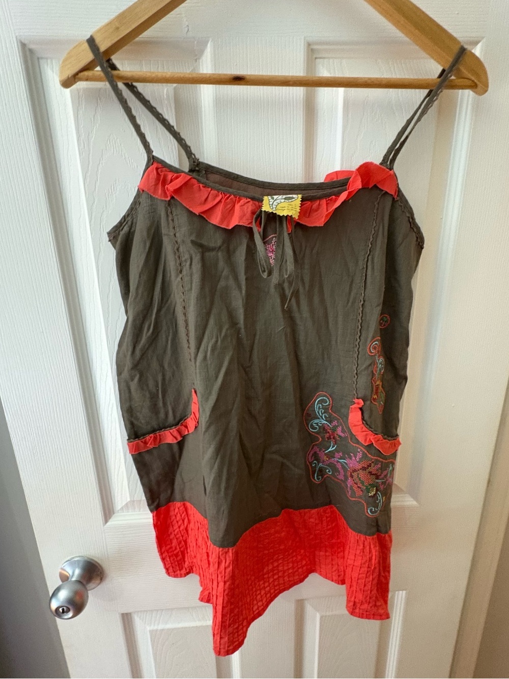 Free People Y2K artisanal tank top tunic tie back size small brown embroidered
